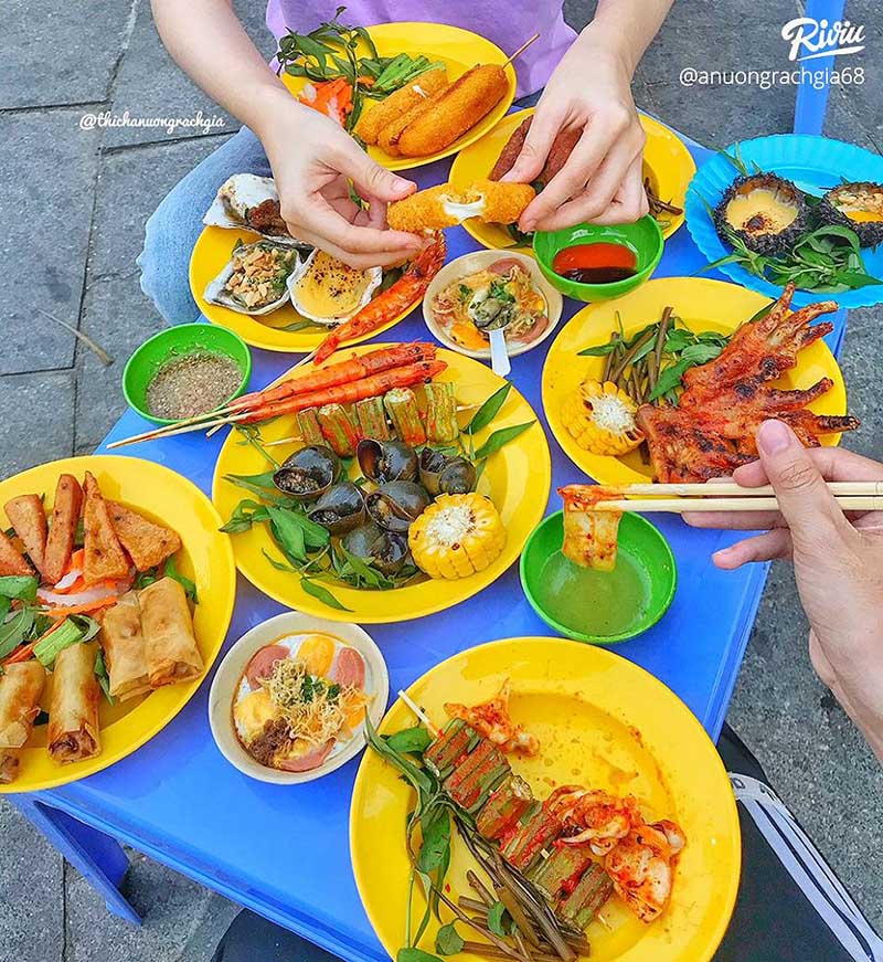 Ăn vặt Chị Chị Em Em, điểm tụ tập cuối tuần lý tưởng 3
